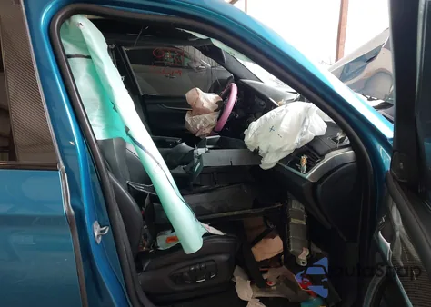 2015 BMW X5 M from USA, damaged, VIN 5YMKT6C52F0C88990